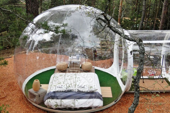 排湖风景区球形帐篷